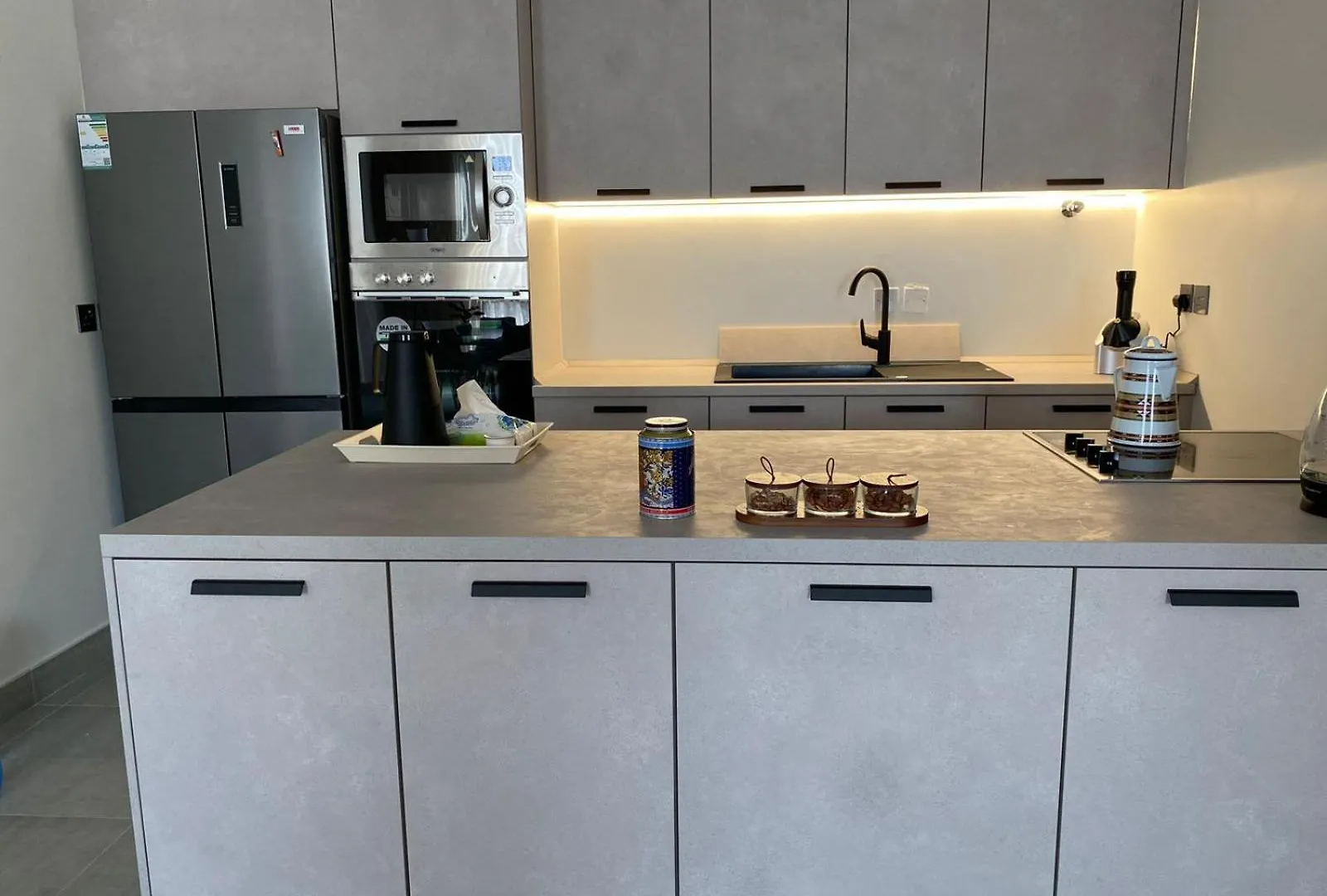 شقق فاخرة مؤثثة ومشتركة للنساء فقط Luxury Furnished And Shared Apartments For Women Only Rijád